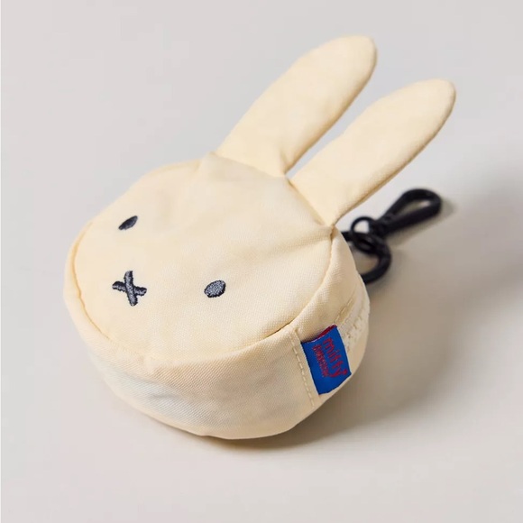 BAGGU Miffy Bag Charm - Picture 1 of 2